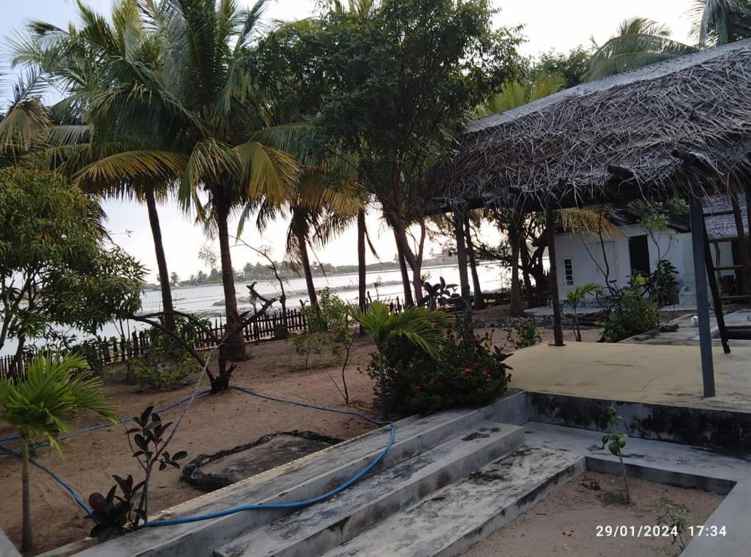Kite Bay Villa カルピティヤ エクステリア 写真